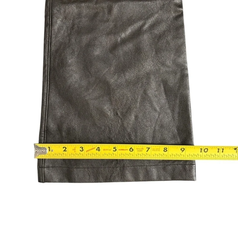 SPANX®
Faux Leather Flare Leg
Pull-On Pants XS - Picture 8 of 11